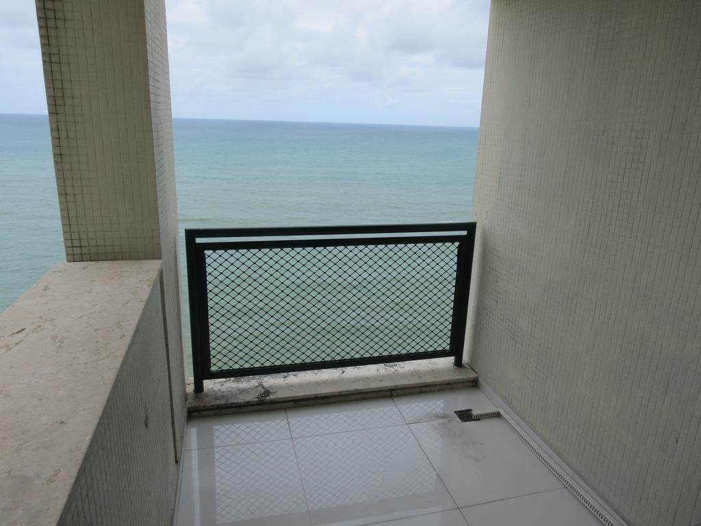 Caesar Tower Residence Beach Ресифи Экстерьер фото